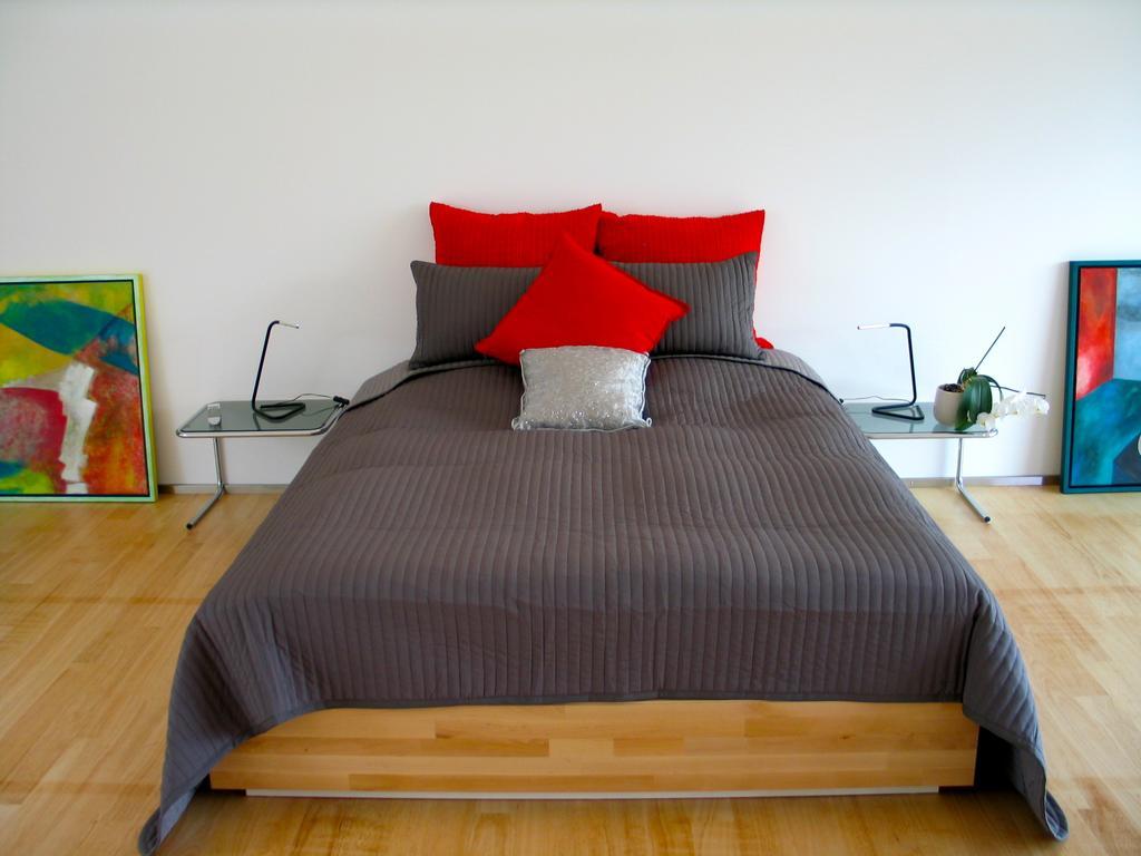 Ormalingen Artist'S Loft Zur Maloya 아파트 객실 사진