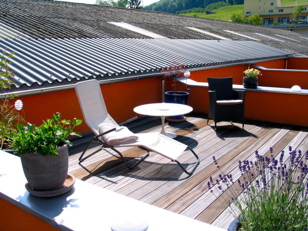 Ormalingen Artist'S Loft Zur Maloya 아파트 객실 사진