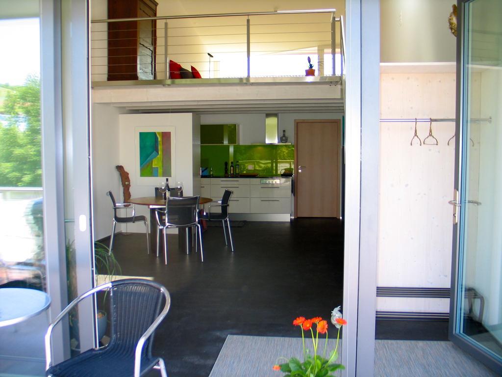Ormalingen Artist'S Loft Zur Maloya 아파트 객실 사진
